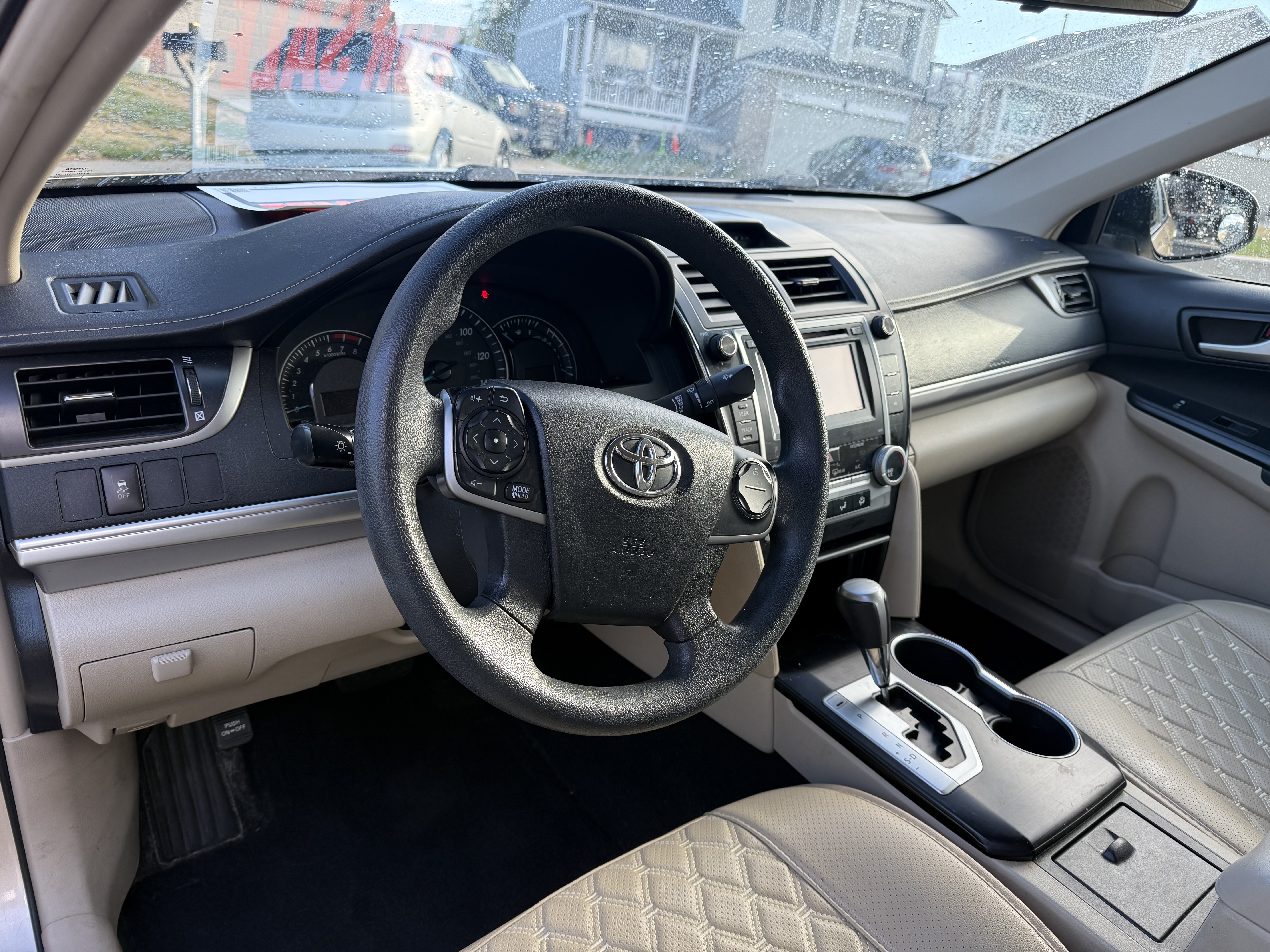 Used 2012 Toyota Camry LE FWD image 8