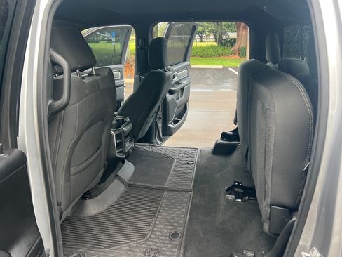 Used 2022 RAM 1500 Big Horn RWD image 27