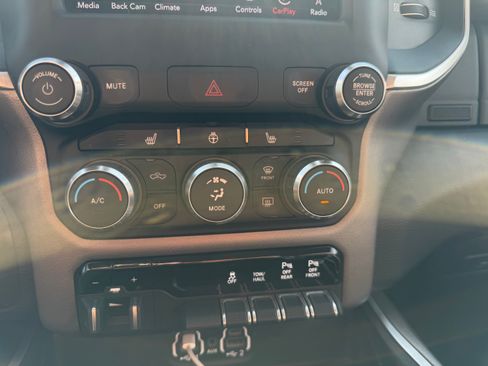 Used 2019 RAM 2500 Big Horn image 14