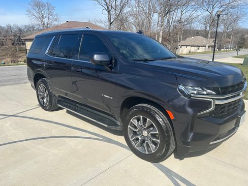Used 2023 Chevrolet Tahoe LS image 1