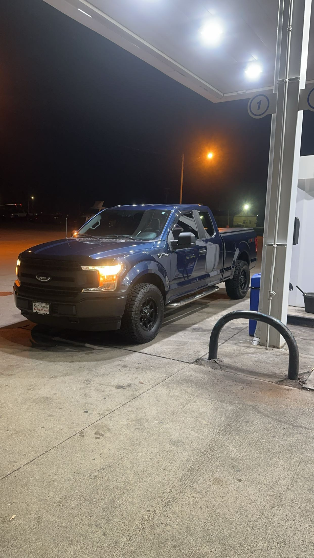 Used 2018 Ford F150 XL w/ Equipment Group 101A Mid AWD/4WD image 1