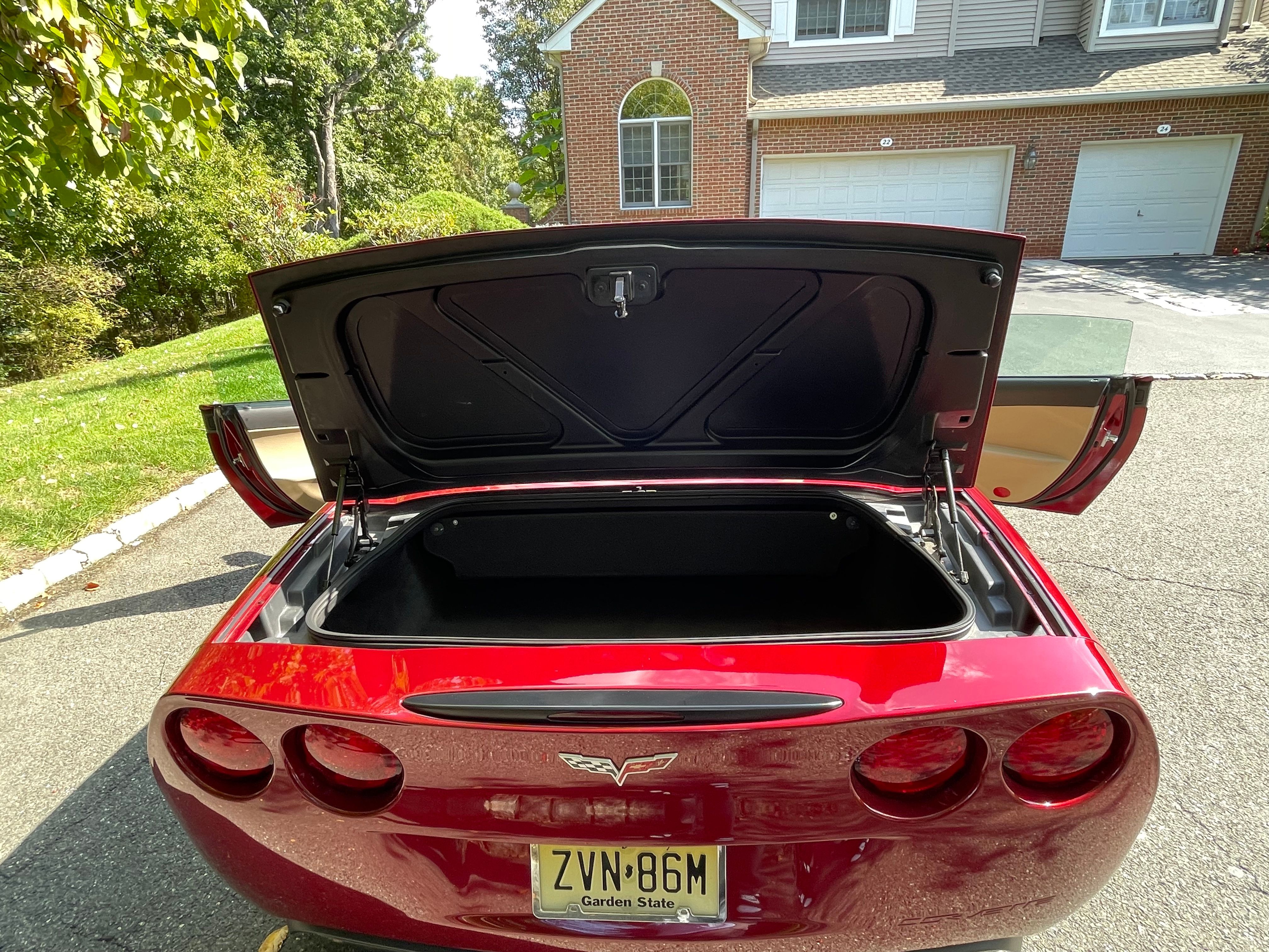 Used 2007 Chevrolet Corvette Convertible w/ Preferred Equipment Group RWD image 11