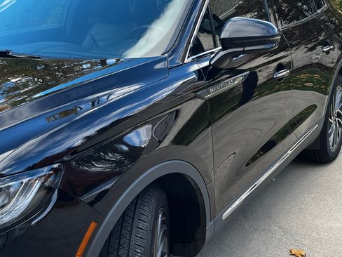 Used 2020 Lincoln Nautilus Reserve w/ Equipment Group 201A image 2