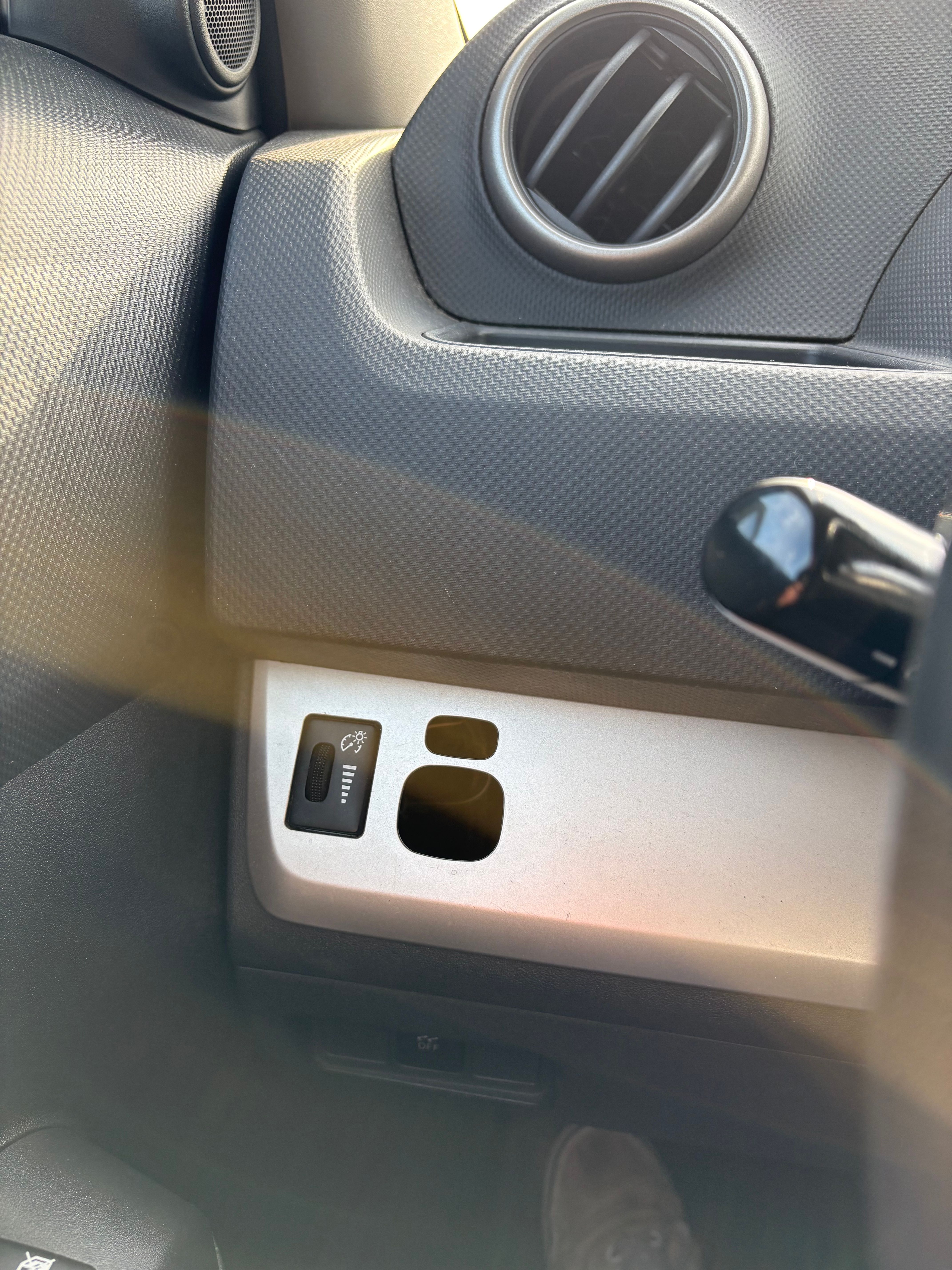 Used 2008 Scion xB FWD image 21