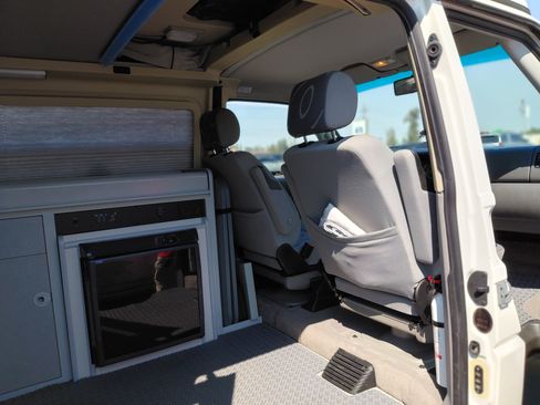 Used 2001 Volkswagen Eurovan image 5