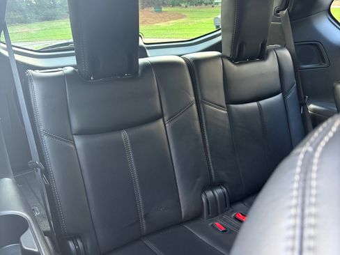 Used 2014 Nissan Pathfinder SL w/ SL Premium Package FWD image 8