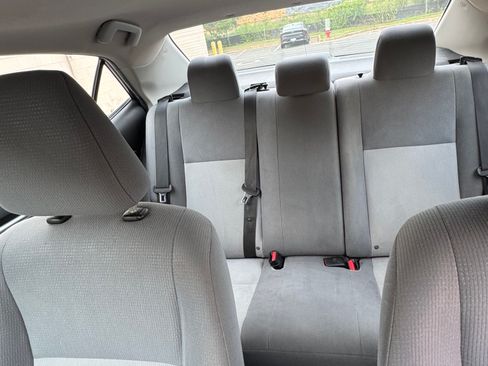Used 2015 Toyota Corolla L FWD image 6