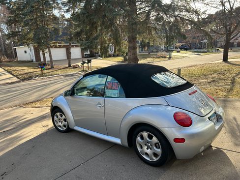 Used 2003 Volkswagen Beetle GLS image 1