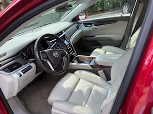 Used 2014 Cadillac XTS Platinum image 9
