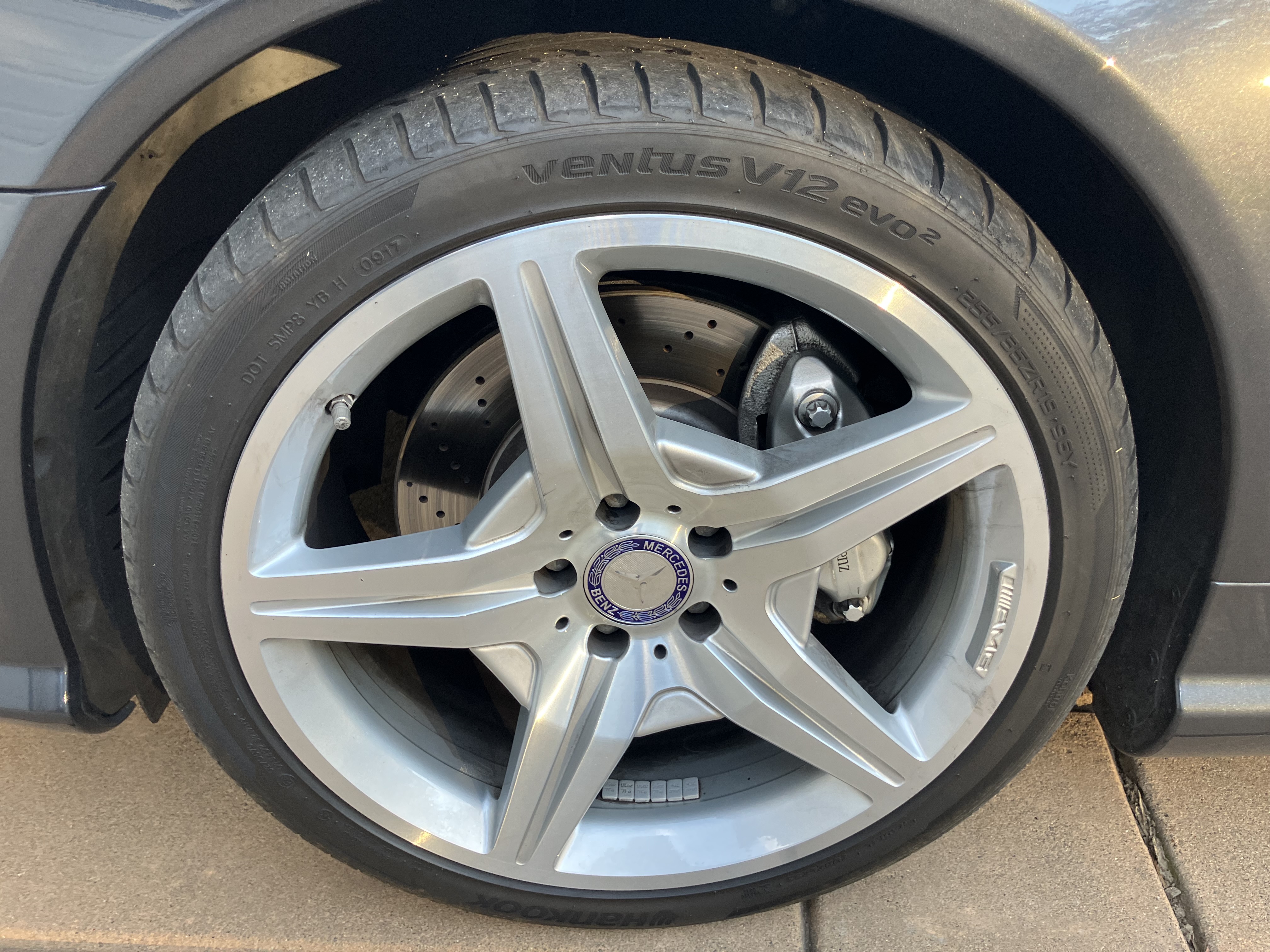 Used 2011 Mercedes-Benz SL 550 image 6