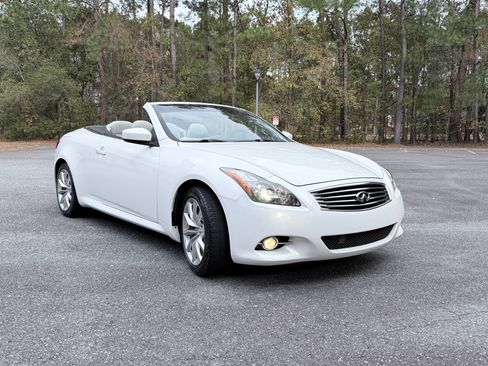 Used 2012 INFINITI G37 Convertible image 13