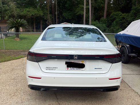 Used 2024 Honda Accord EX-L image 4