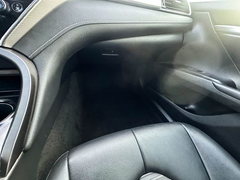 Used 2018 Toyota Camry SE w/ Protection Package (Q2) image 8