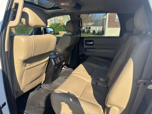 Used 2016 Toyota Sequoia Limited w/ Safety & Convenience Package image 9