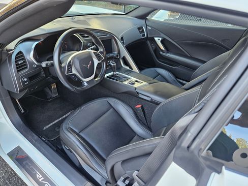 Used 2018 Chevrolet Corvette Stingray Coupe w/ Battery Protection Package image 9