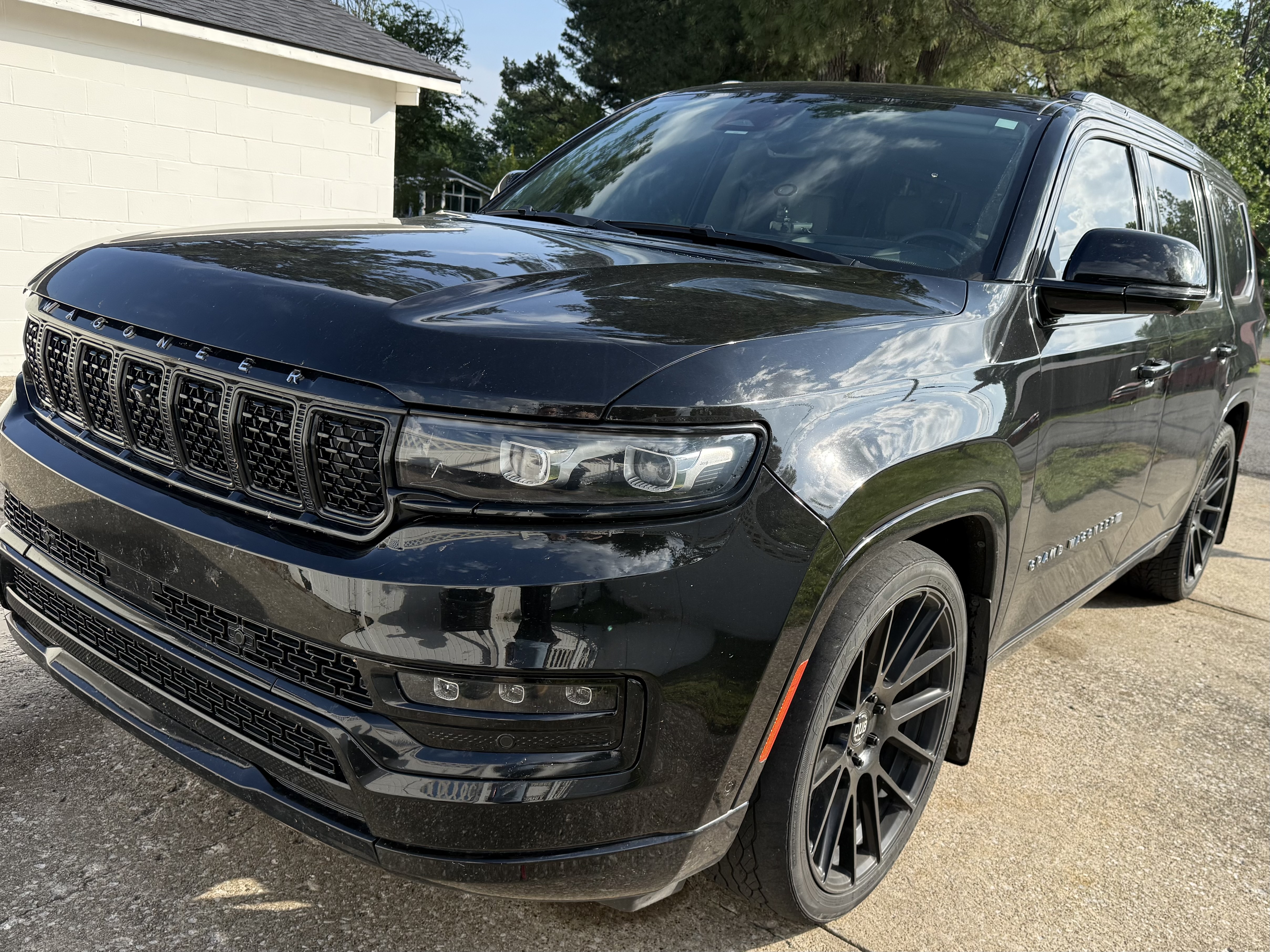 Used 2022 Jeep Grand Wagoneer Series I AWD/4WD image 8