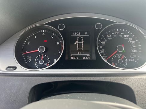 Used 2016 Volkswagen CC Sport image 12