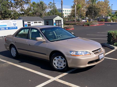 Used 2000 Honda Accord LX image 5