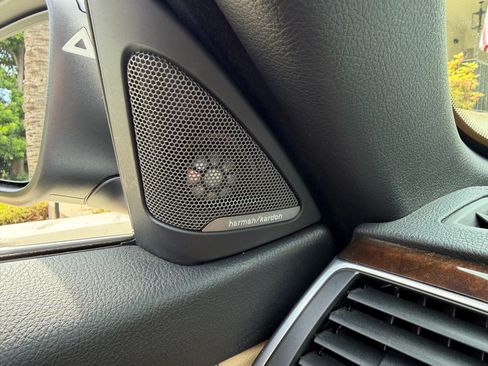 Used 2020 BMW 430i Convertible w/ Convenience Package image 10