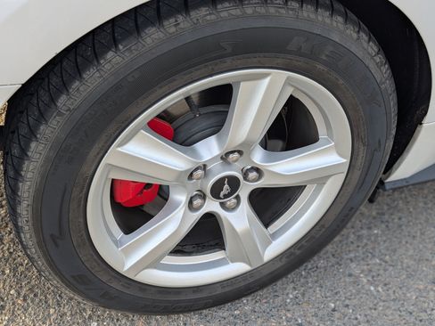 Used 2017 Ford Mustang Coupe image 22