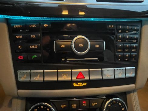 Used 2012 Mercedes-Benz CLS 550 image 16