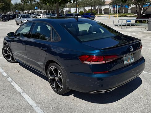 Used 2021 Volkswagen Passat 2.0T R-Line image 4