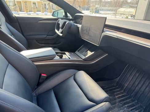 Used 2022 Tesla Model S Standard Range image 11