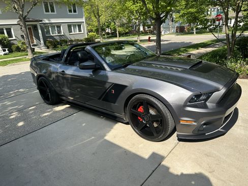 Used 2013 Ford Mustang GT Premium RWD image 6
