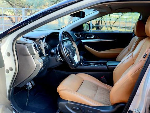 Used 2016 Nissan Maxima SR image 16