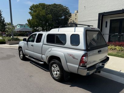 Used 2011 Toyota Tacoma 4x4 Access Cab V6 w/ TRD Off-Road Pkg