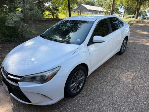 Used 2016 Toyota Camry SE FWD image 13