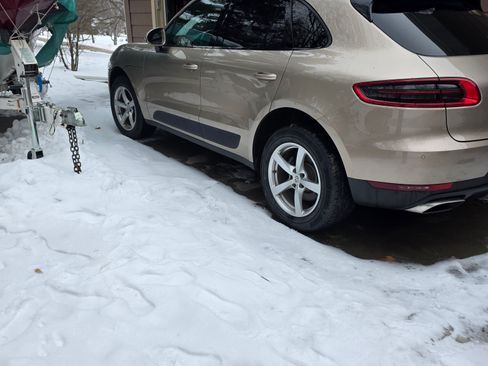 Used 2017 Porsche Macan image 1