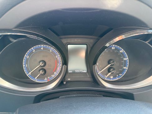 Used 2014 Toyota Corolla S image 15