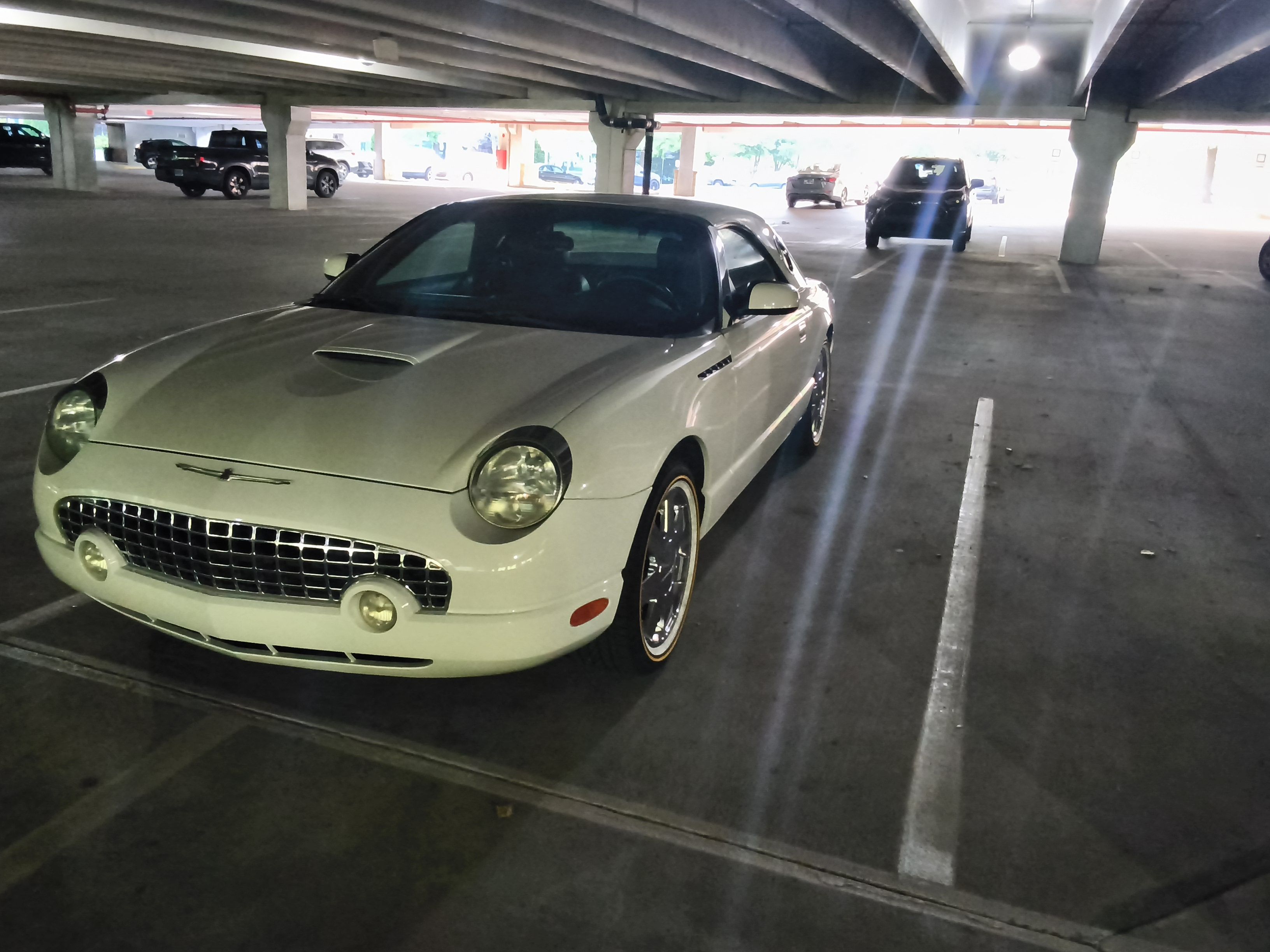 Used 2002 Ford Thunderbird RWD image 8