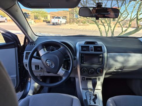 Used 2013 Toyota Corolla LE w/ Preferred Accessory Pkg #2 image 5