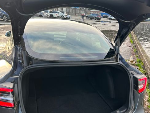 Used 2022 Tesla Model 3 Performance image 12