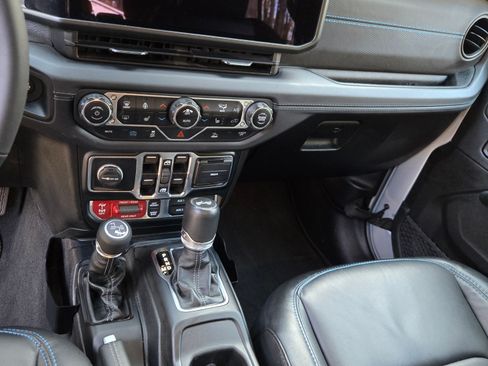 Used 2024 Jeep Wrangler Unlimited Rubicon 4xe w/ Convenience Group image 22