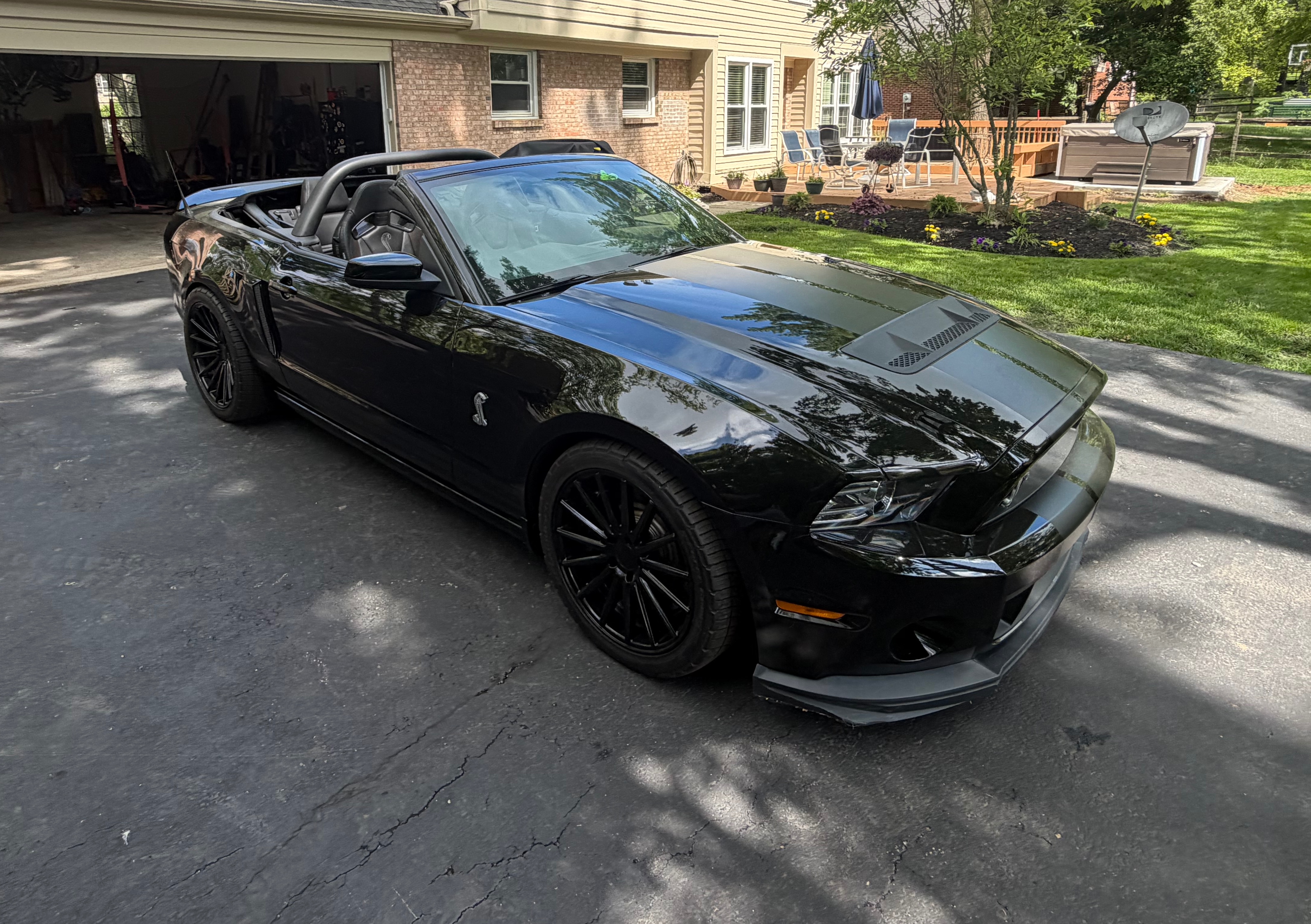 Used 2014 Ford Mustang Shelby GT500 w/ Equipment Group 821A RWD image 4