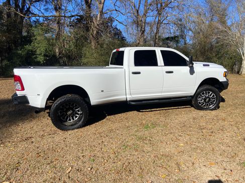 Used 2019 RAM 3500 Tradesman w/ Chrome Appearance Group image 1