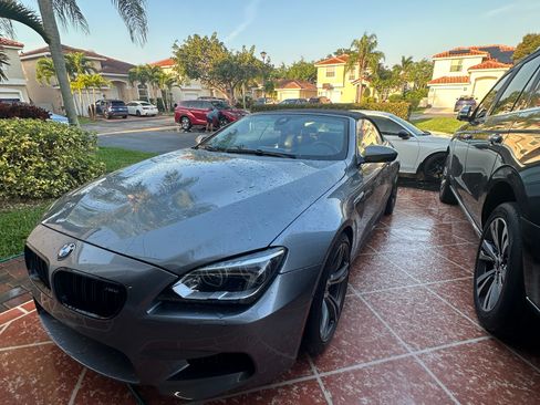 Used 2014 BMW M6 Convertible RWD image 11