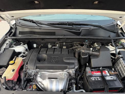 Used 2011 Toyota RAV4 2WD w/ 3rd Row image 10