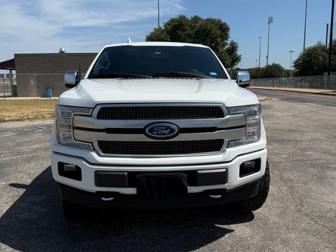 Used 2020 Ford F150 Platinum w/ Equipment Group 701A Luxury image 4