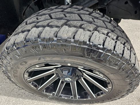 Used 2007 Chevrolet Silverado 2500 LT w/ Heavy-Duty Power Package image 24