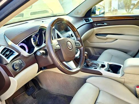 Used 2012 Cadillac SRX Luxury image 4