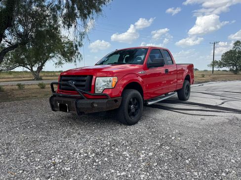Used 2011 Ford F150 STX w/ STX Decor Pkg AWD/4WD image 2