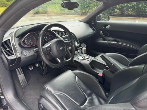 Used 2012 Audi R8 V10 AWD/4WD image 21
