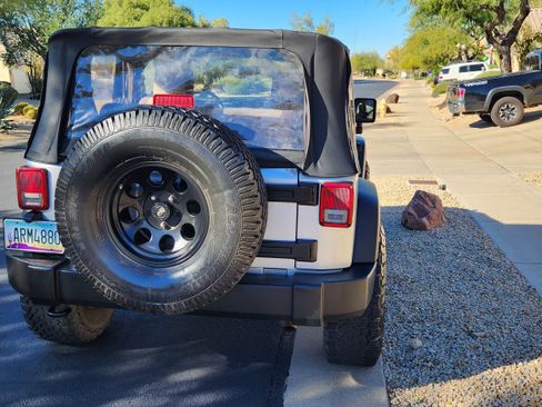 Used 2009 Jeep Wrangler X image 5