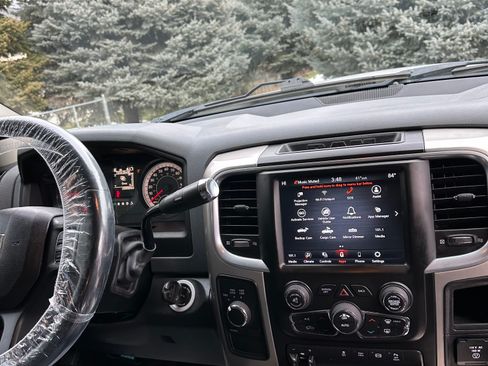 Used 2018 RAM 2500 Big Horn AWD/4WD image 9