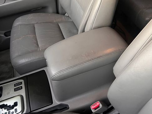 Used 2006 Toyota Land Cruiser image 18