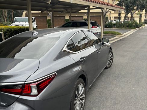 Used 2020 Lexus ES 350 w/ Premium Package image 1